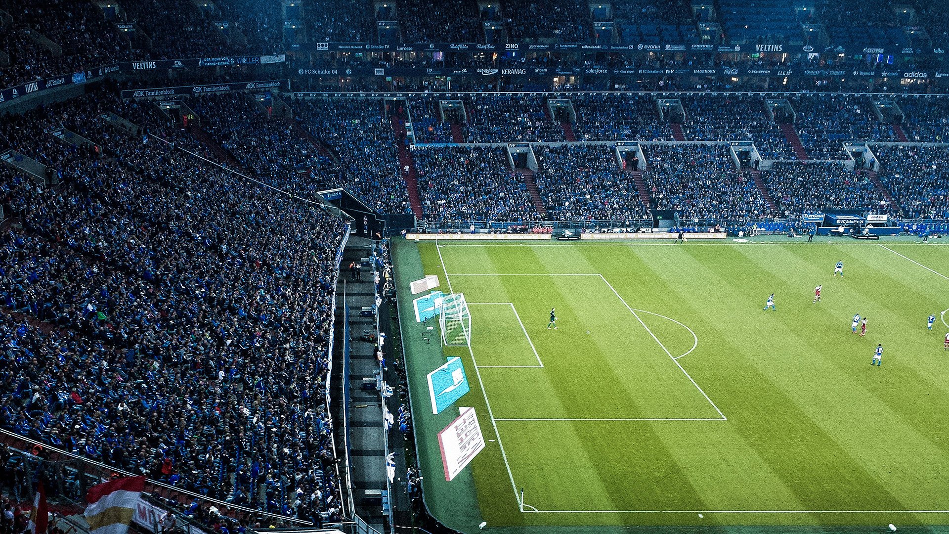 开云电竞-“高新体育中心：健力运动员挑战极限，举重赛事燃爆全场”  第1张