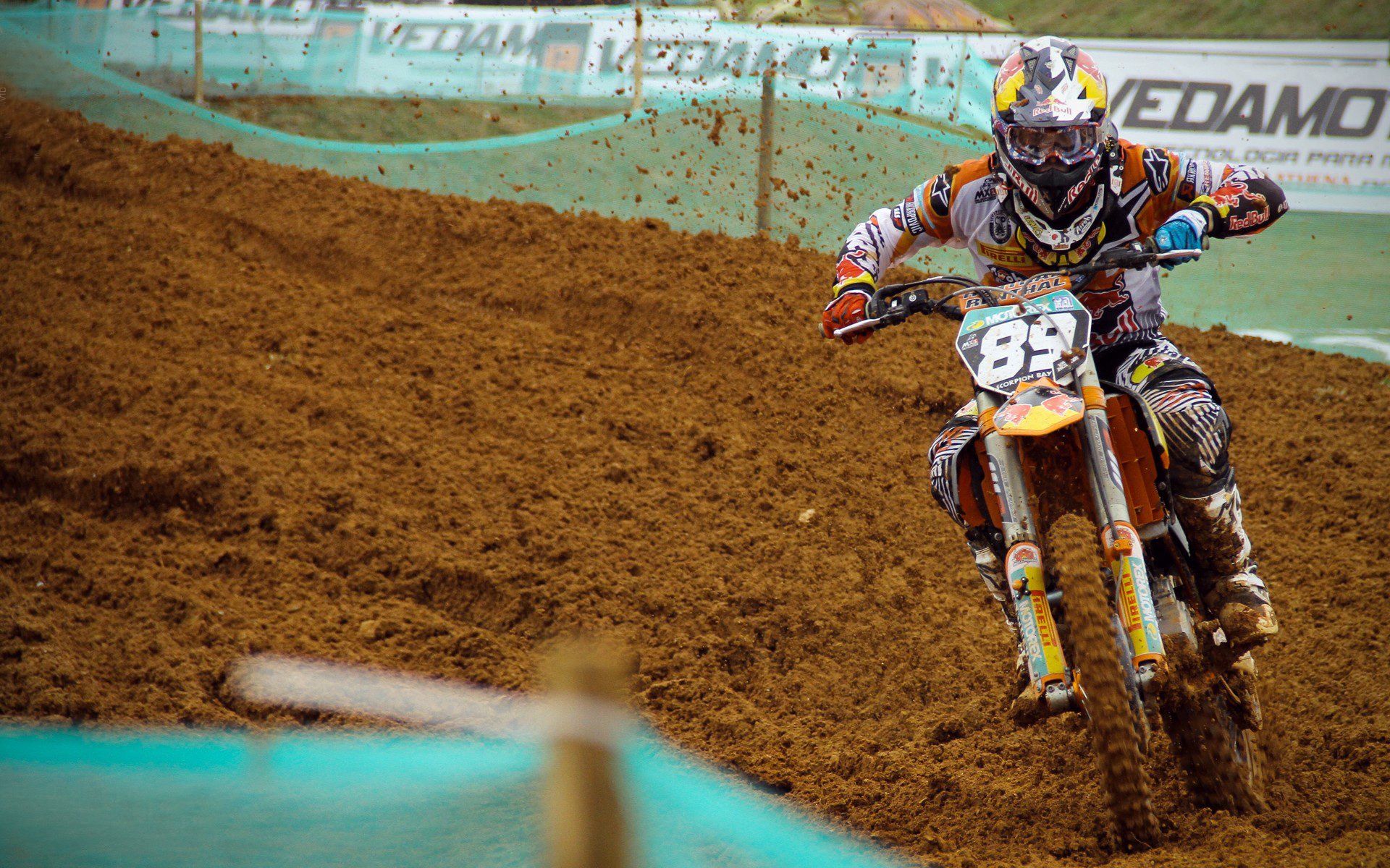 英超-哈兰德双响奥赖利破门 曼城3-1伯恩茅斯升至第二，哈兰德曼联转会费